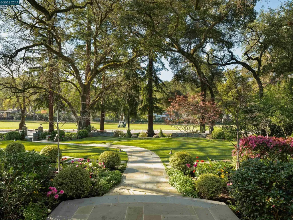 1817 Calle Arroyo Diablo CA 94528