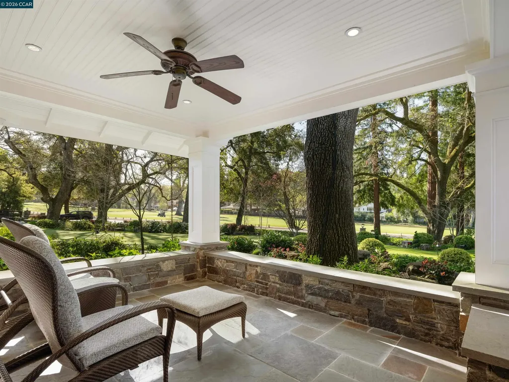 1817 Calle Arroyo Diablo CA 94528