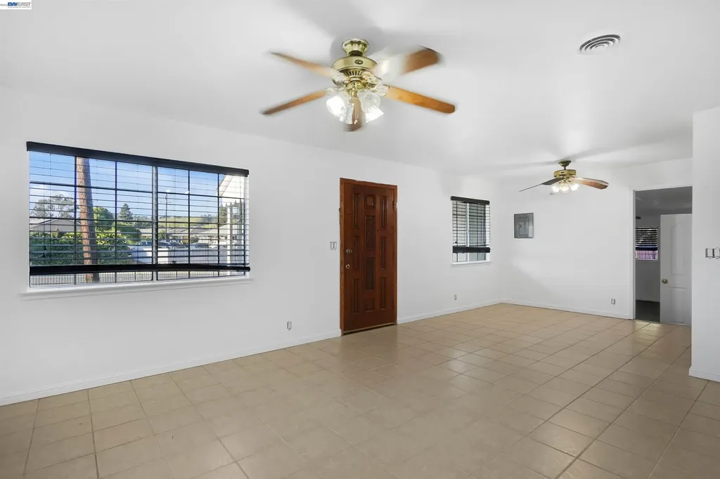 387 Tennyson Road Hayward CA 94544