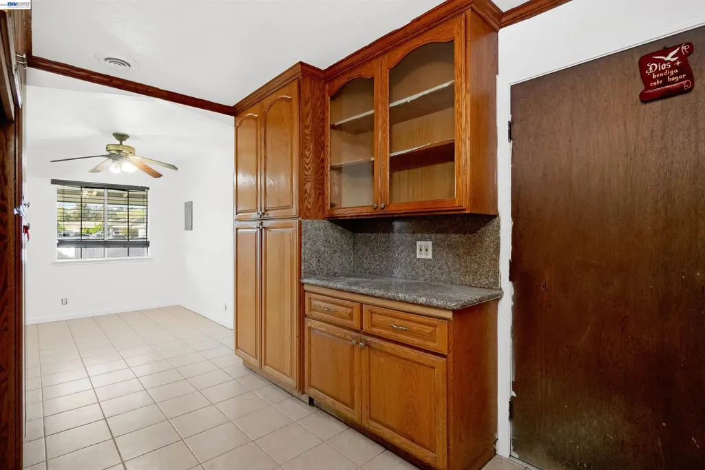 387 Tennyson Road Hayward CA 94544