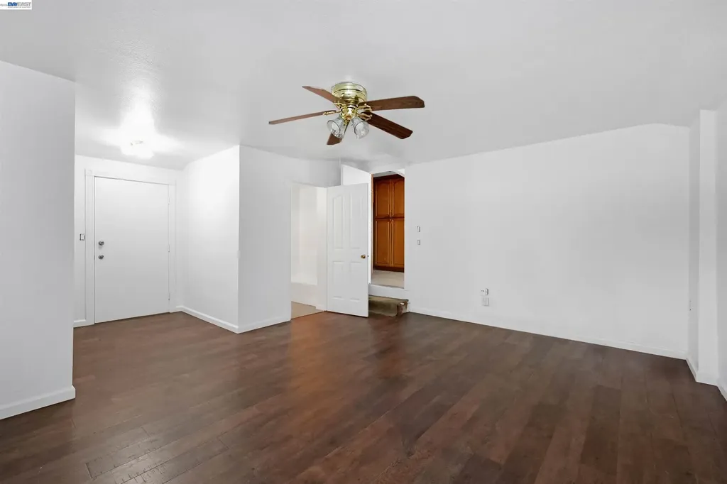 387 Tennyson Road Hayward CA 94544