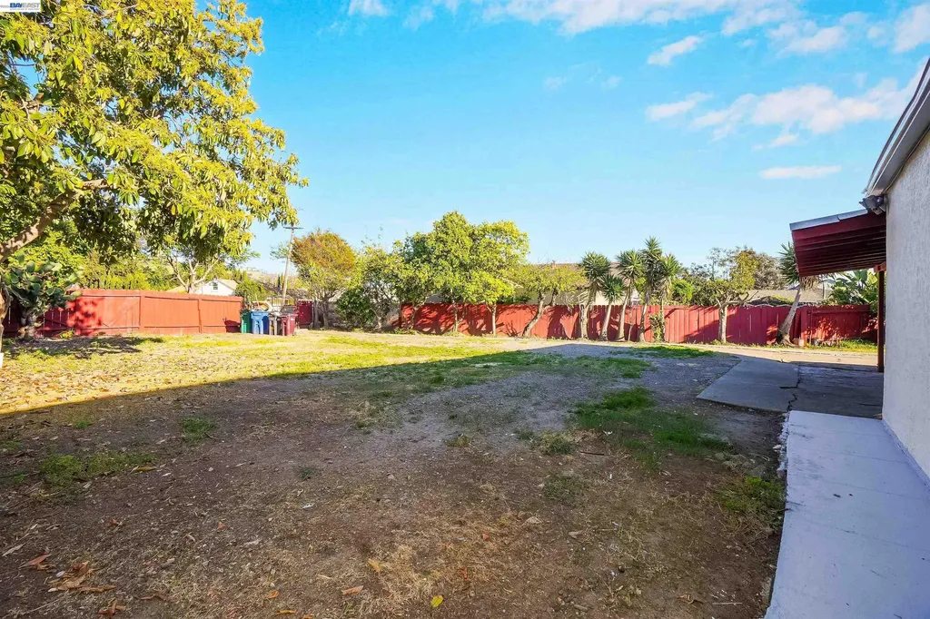 387 Tennyson Road Hayward CA 94544
