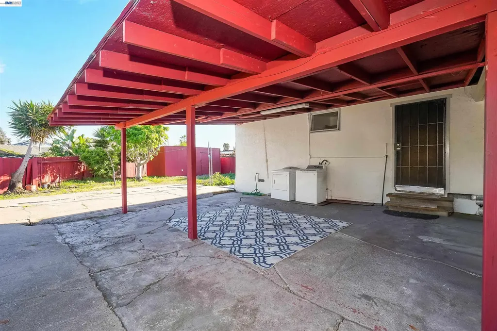 387 Tennyson Road Hayward CA 94544