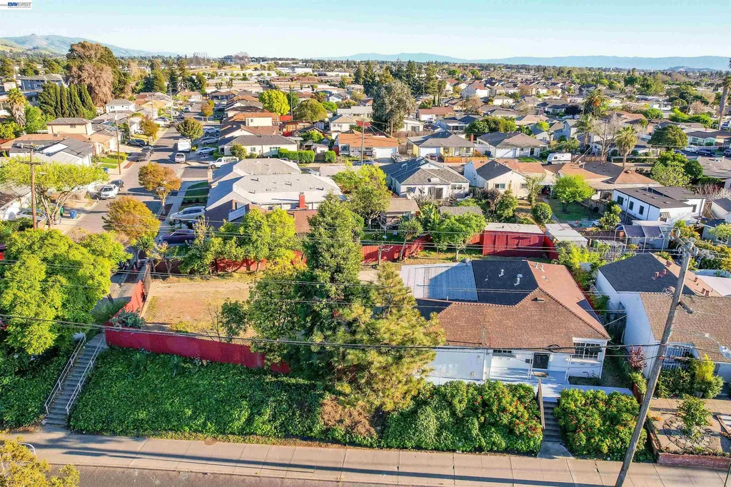 387 Tennyson Road Hayward CA 94544
