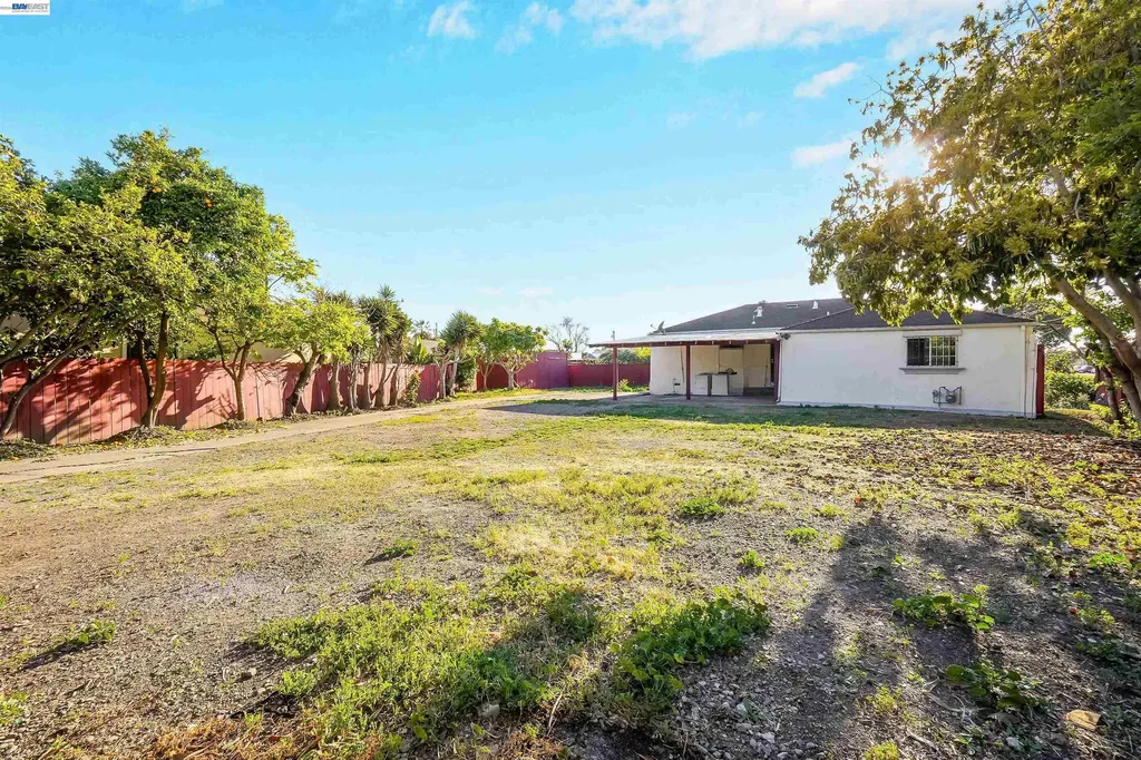 387 Tennyson Road Hayward CA 94544