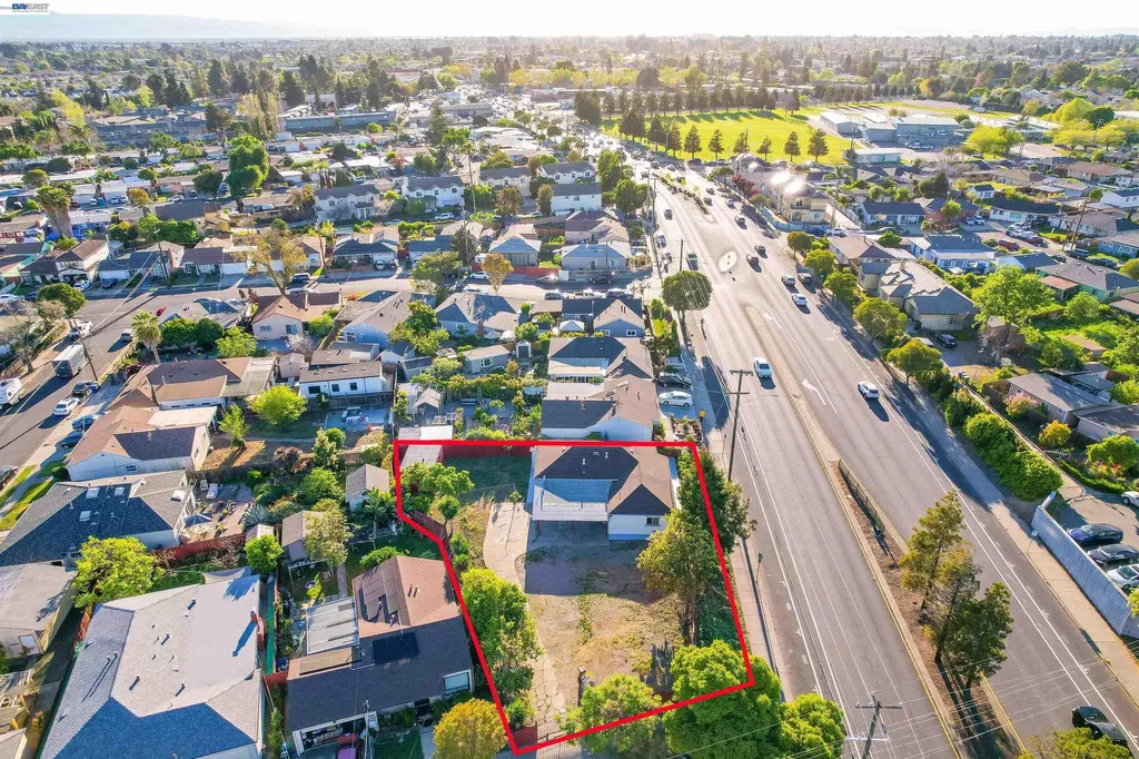 387 Tennyson Road Hayward CA 94544