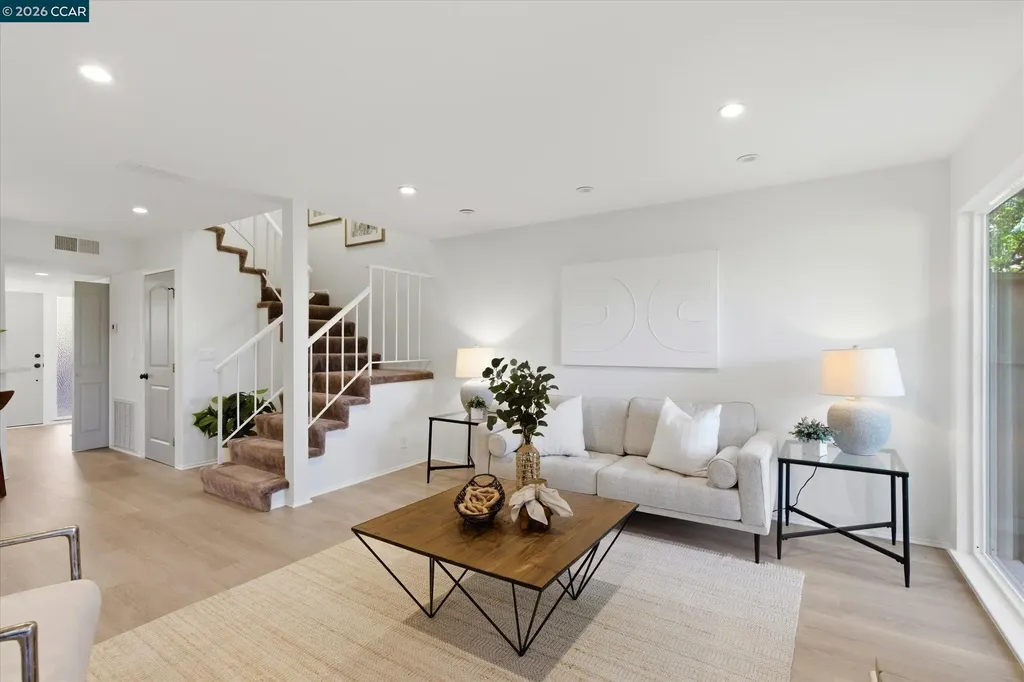 722 Tampico Walnut Creek CA 94598