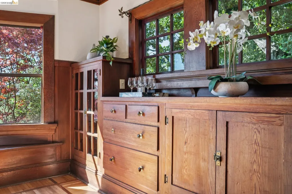 813 San Diego Road Berkeley CA 94707
