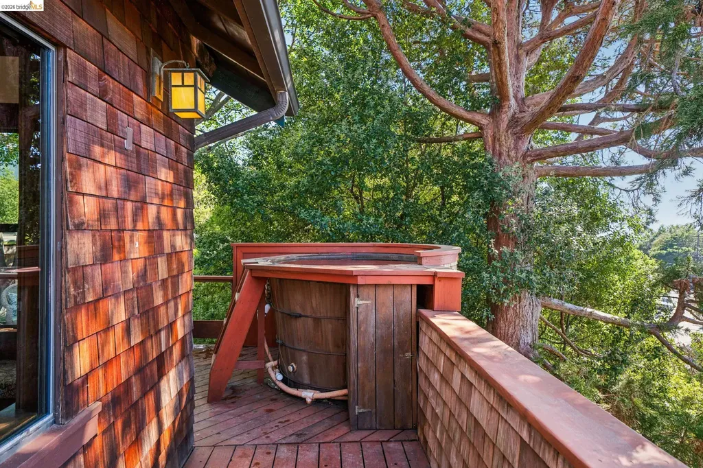 813 San Diego Road Berkeley CA 94707