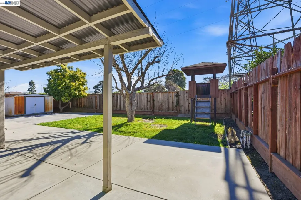 4498 Ladner Street Fremont CA 94538
