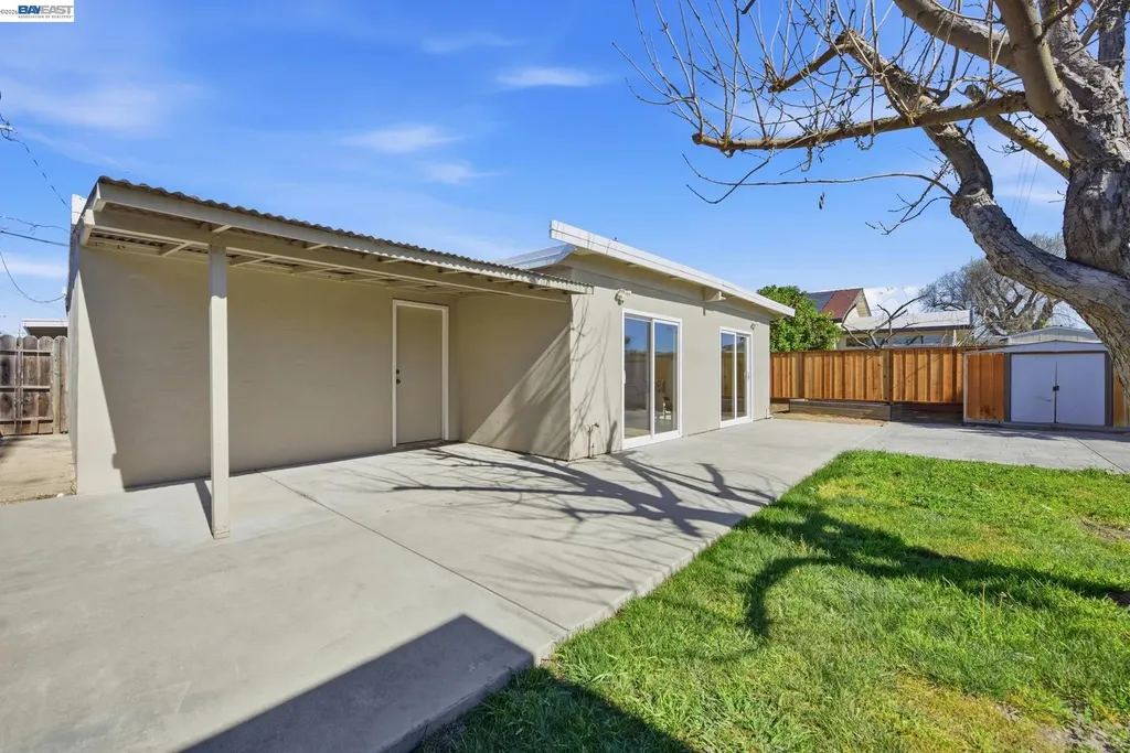 4498 Ladner Street Fremont CA 94538