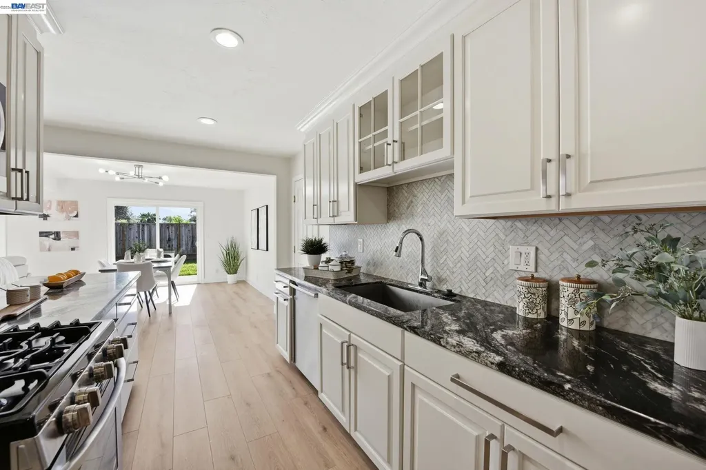 4498 Ladner Street Fremont CA 94538
