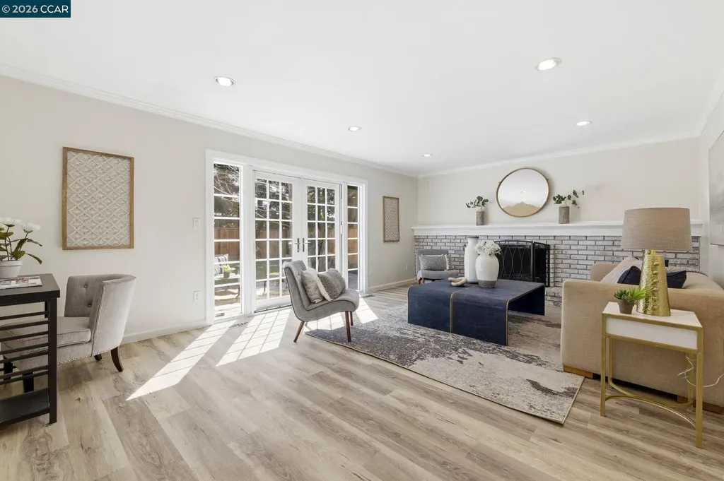 5612 Frank Place Clayton CA 94517