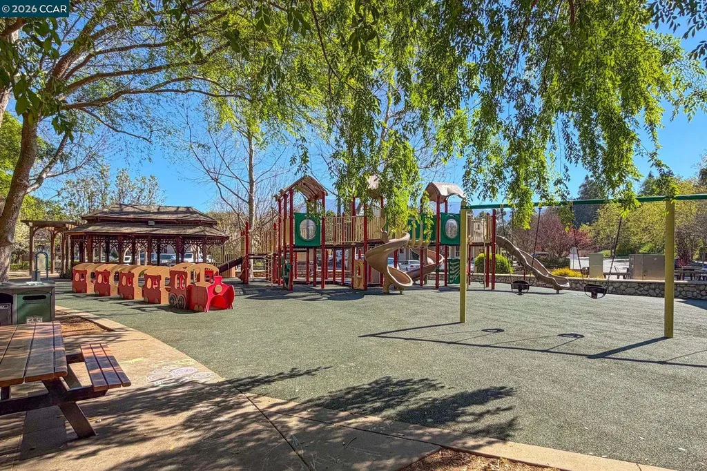 5612 Frank Place Clayton CA 94517