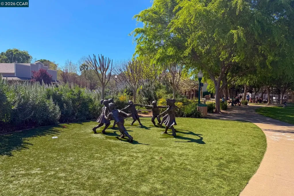 5612 Frank Place Clayton CA 94517