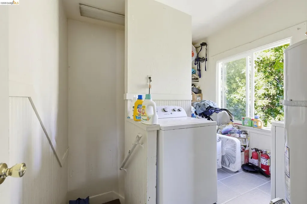 1102 10th Street Oakland CA 94607