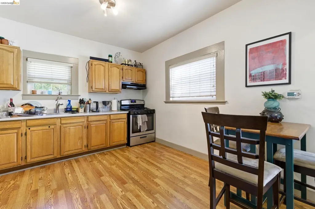 1102 10th Street Oakland CA 94607