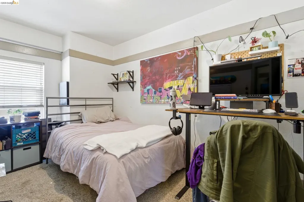 1102 10th Street Oakland CA 94607