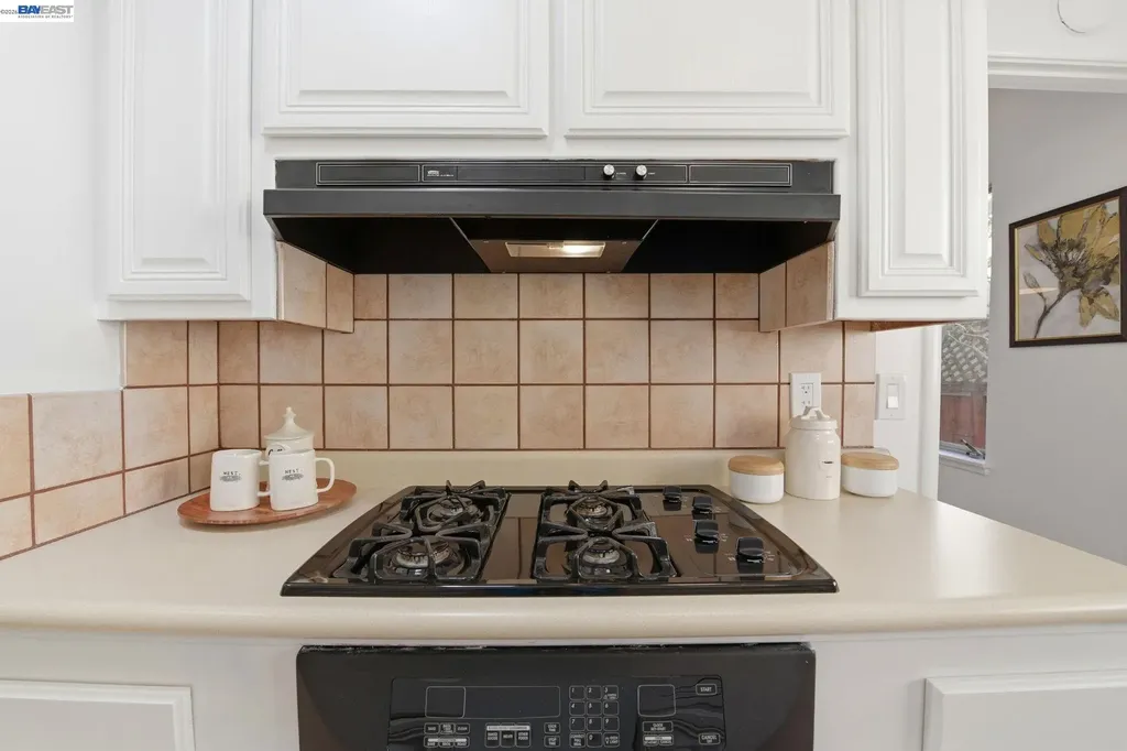 24889 Bland Street Hayward CA 94541