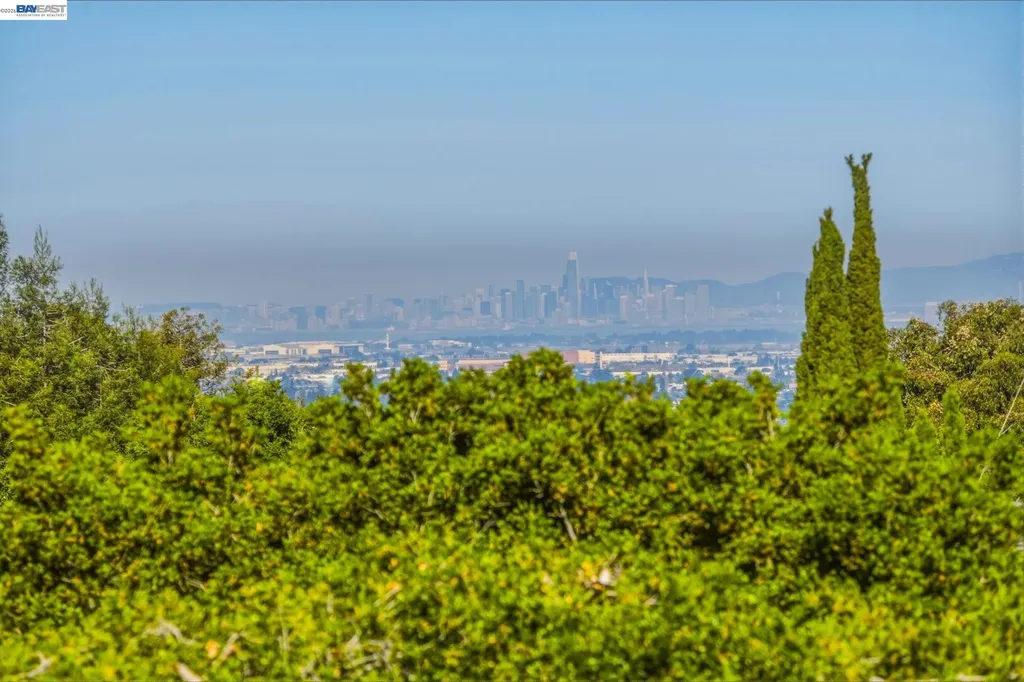 24889 Bland Street Hayward CA 94541