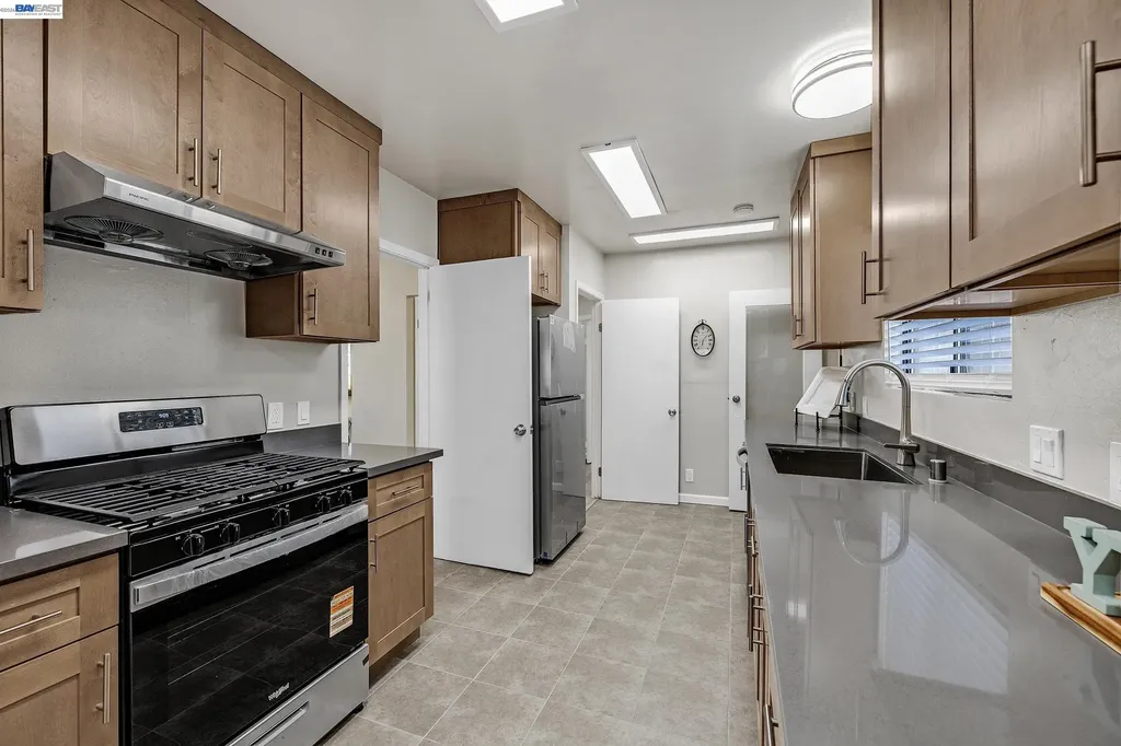 3626 Midvale Avenue Oakland CA 94602