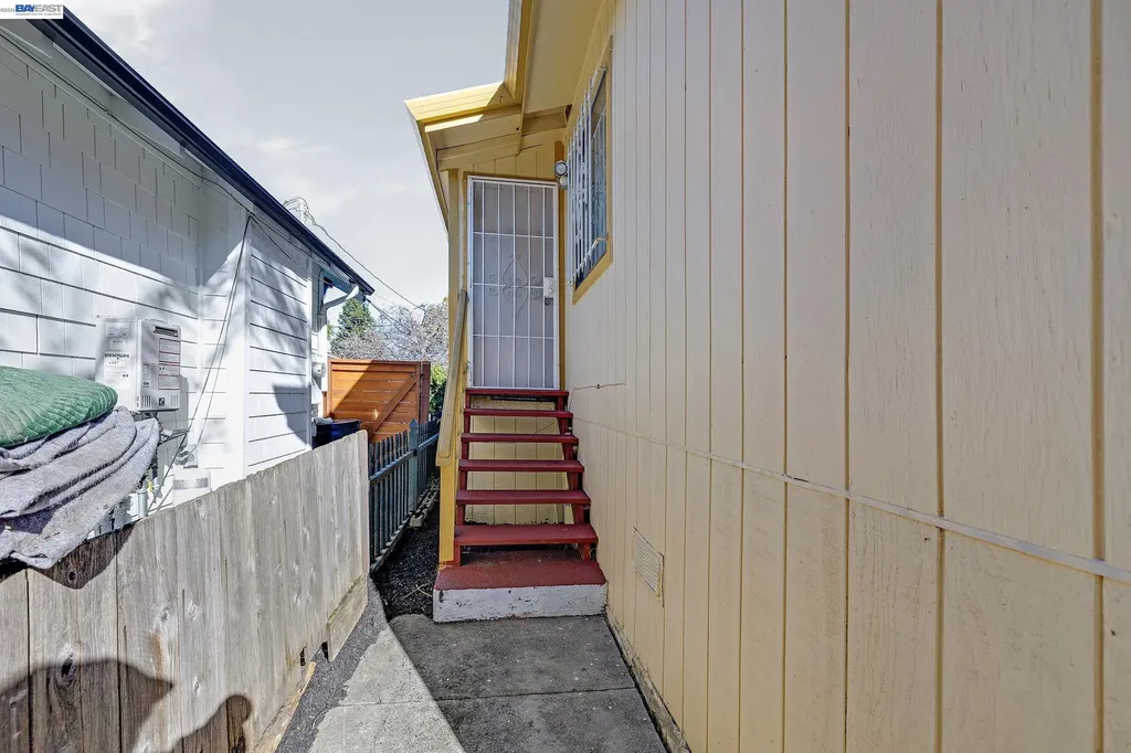 3626 Midvale Avenue Oakland CA 94602