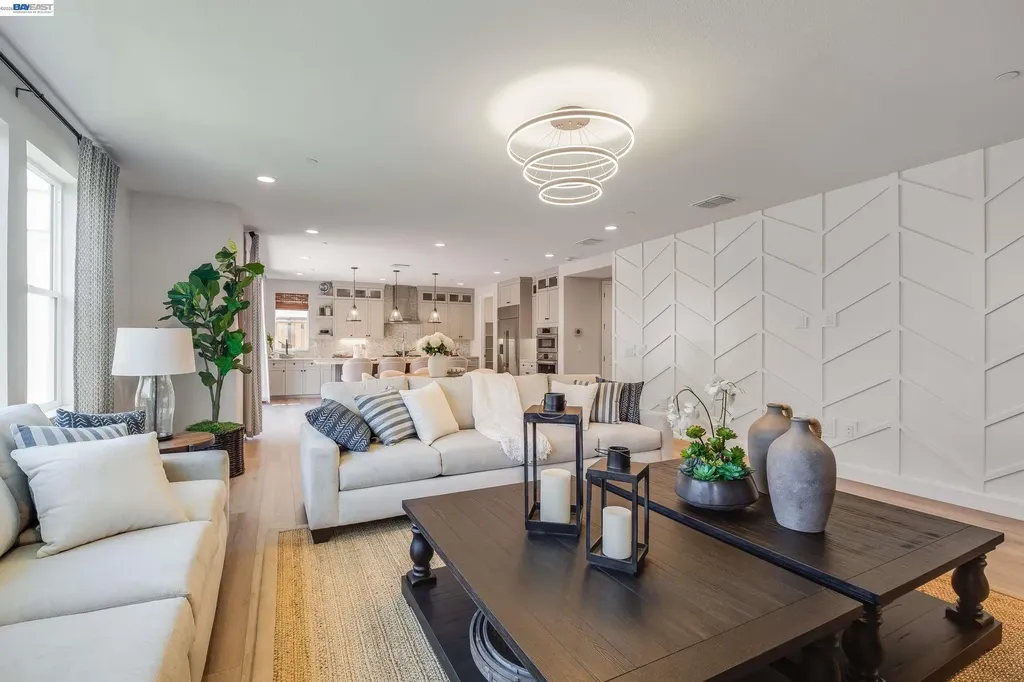 32651 Singh Circle Union City CA 94587
