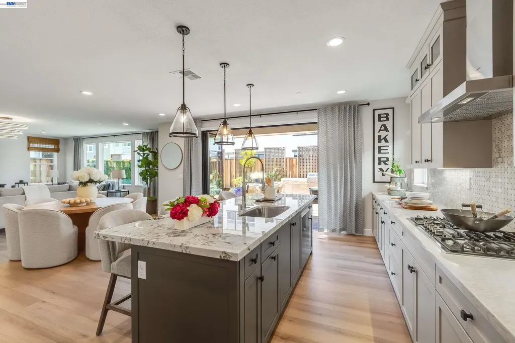 32651 Singh Circle Union City CA 94587