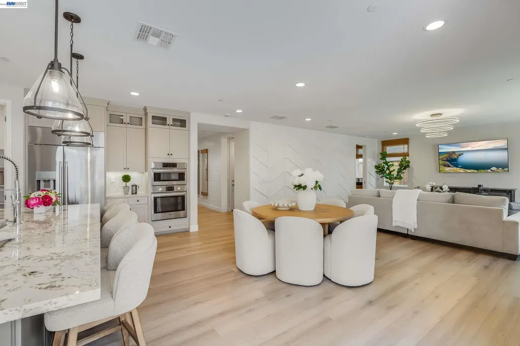 32651 Singh Circle Union City CA 94587