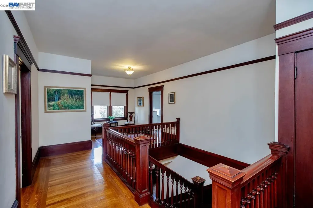 2056 Santa Clara Avenue Alameda CA 94501