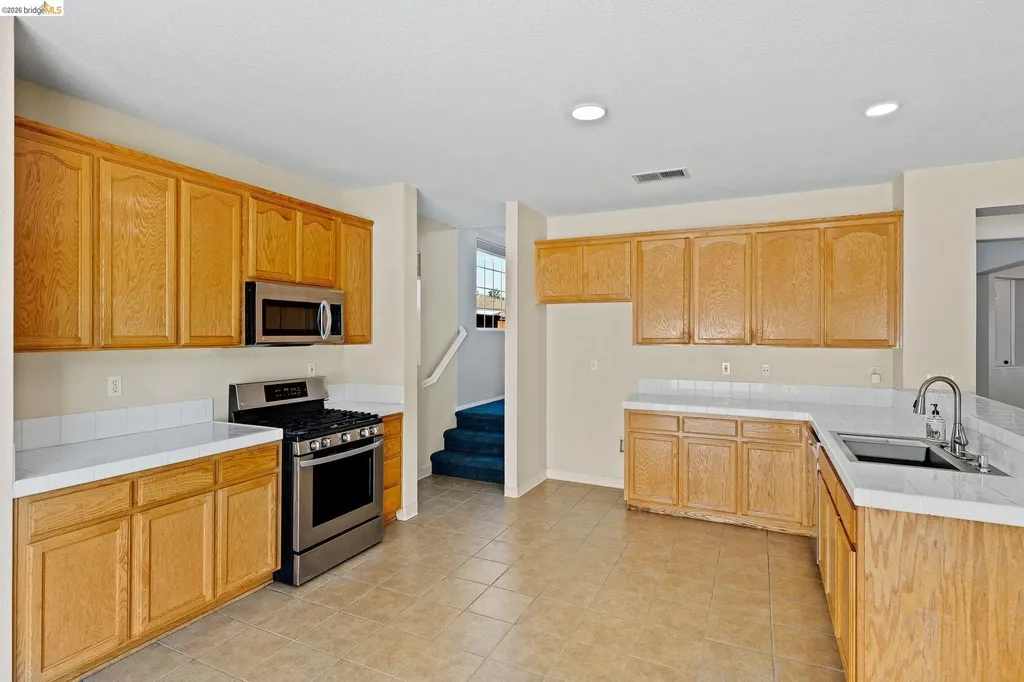 5019 Fernbank Antioch CA 94513