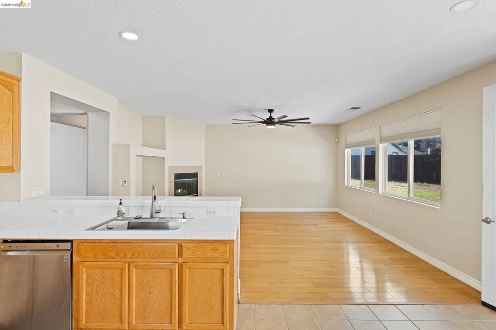 5019 Fernbank Antioch CA 94513