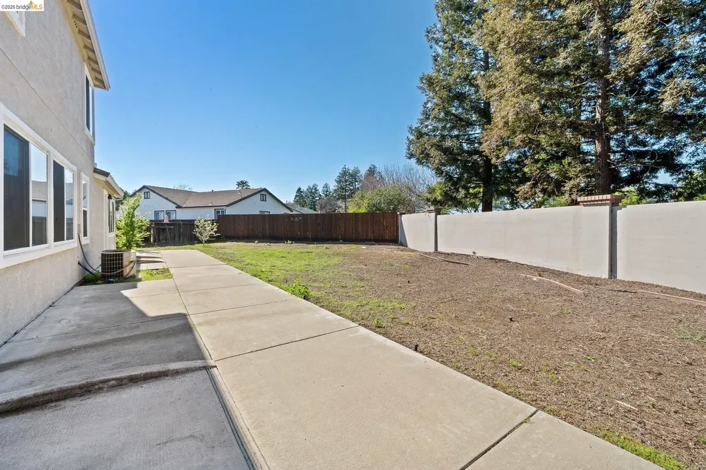 5019 Fernbank Antioch CA 94513