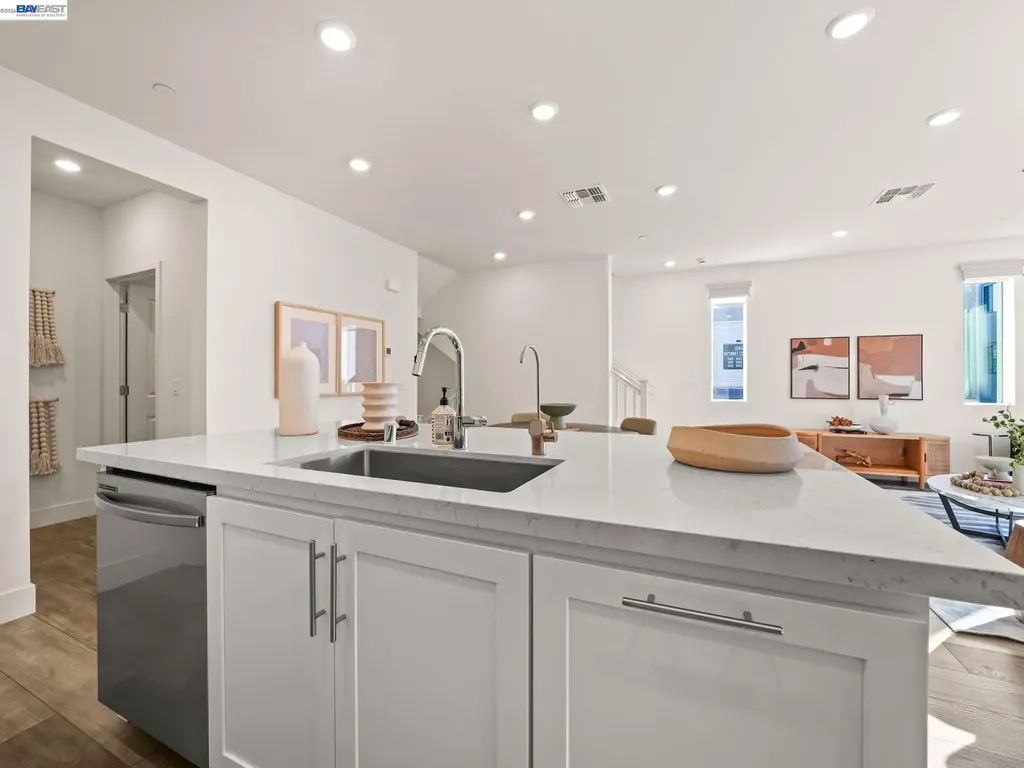 3265 Internet Common Fremont CA 94538
