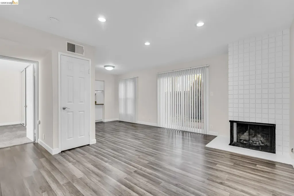 1942 Desert Circle Walnut Creek CA 94598