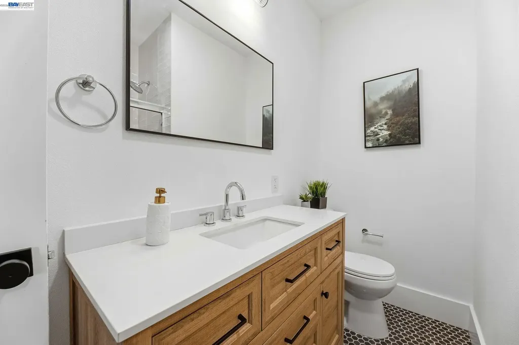 1834 8th Street Alameda CA 94501