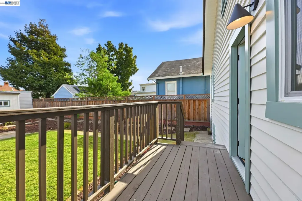 1834 8th Street Alameda CA 94501