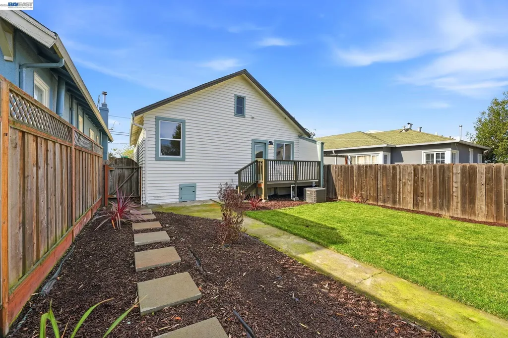 1834 8th Street Alameda CA 94501