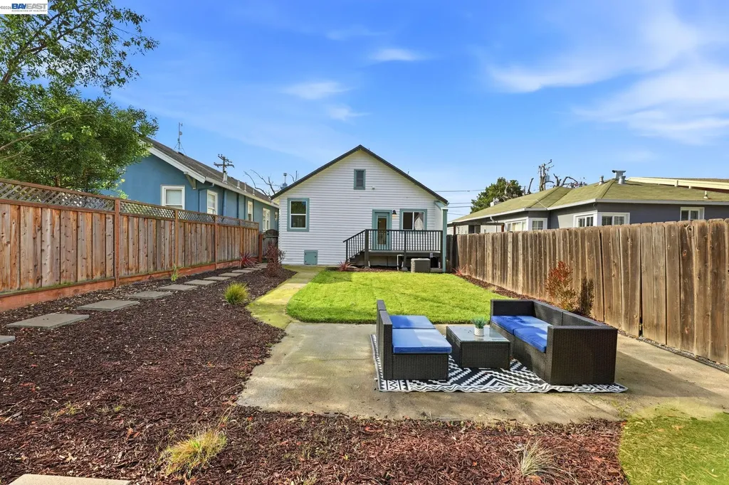 1834 8th Street Alameda CA 94501