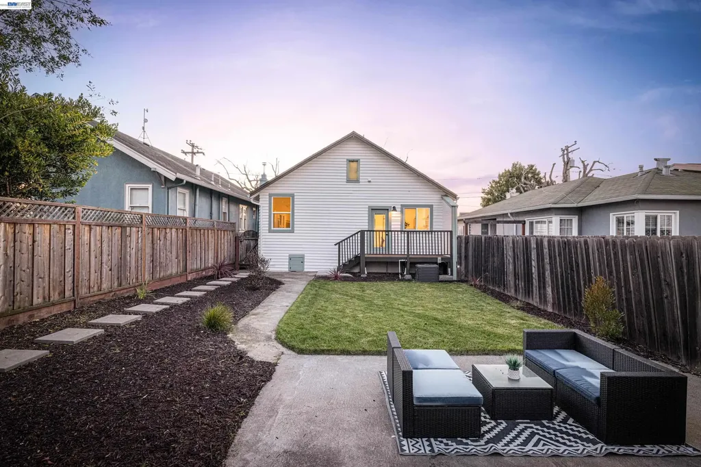 1834 8th Street Alameda CA 94501