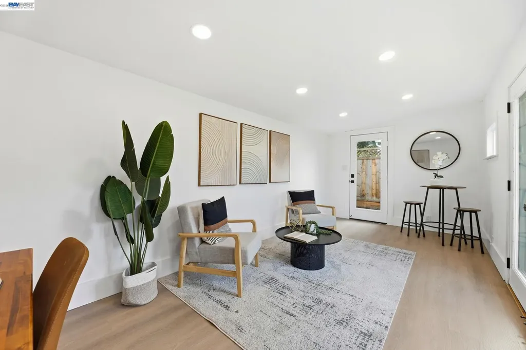 1834 8th Street Alameda CA 94501