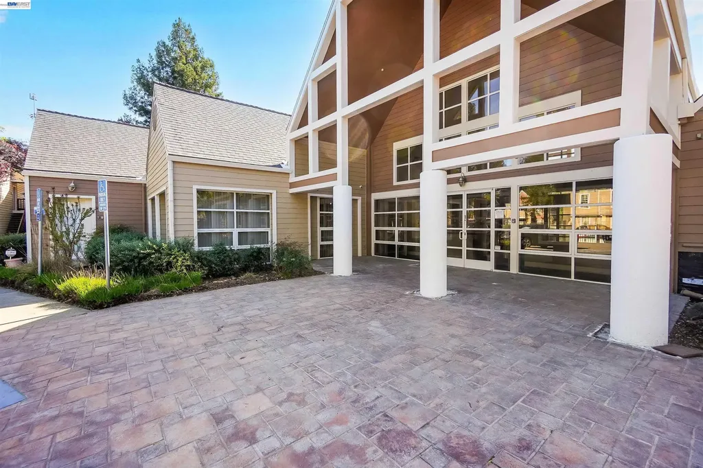 200 Reflections Drive San Ramon CA 94583