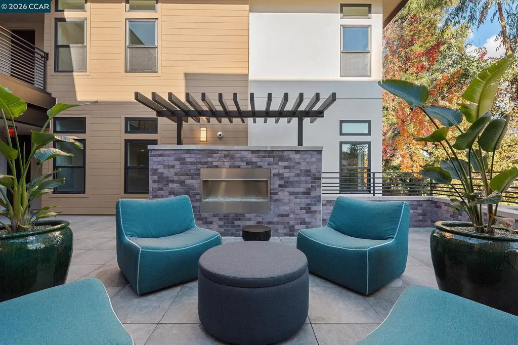 210 Lafayette Circle Lafayette CA 94549