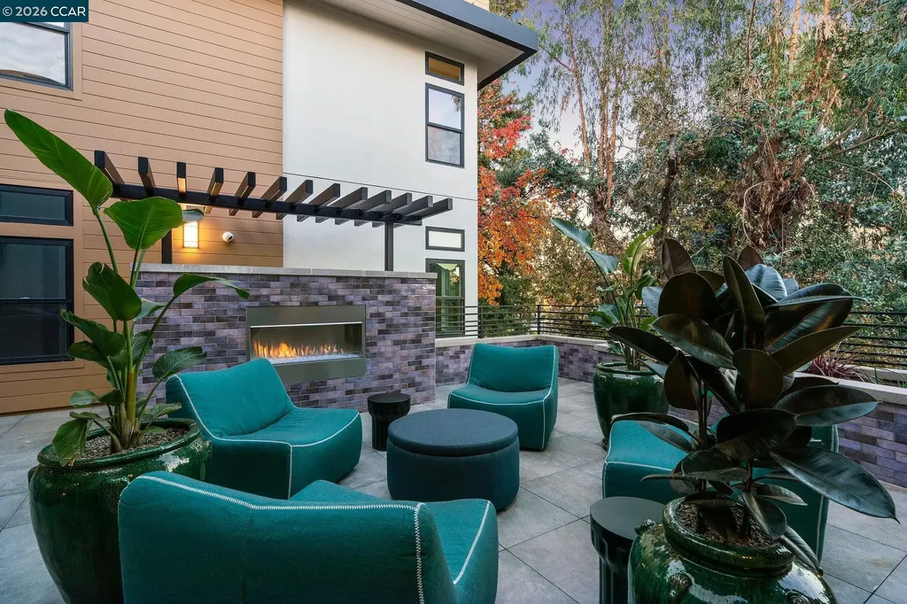 210 Lafayette Circle Lafayette CA 94549