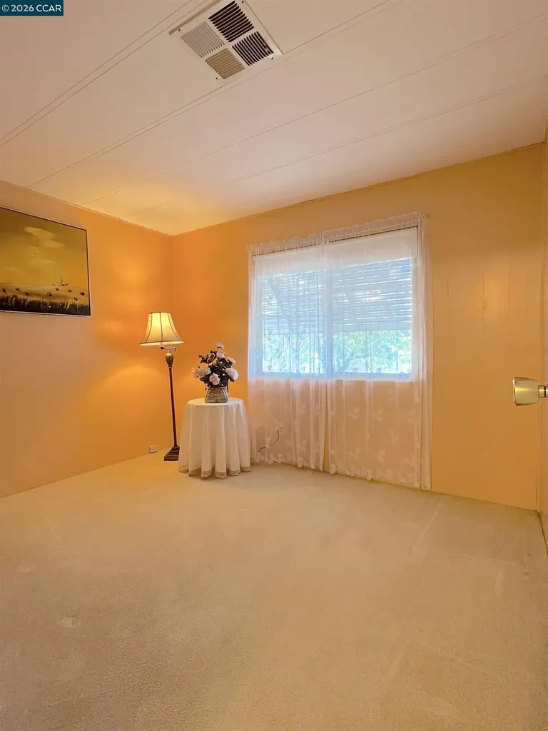 198 Kona Circle Pittsburg CA 94565