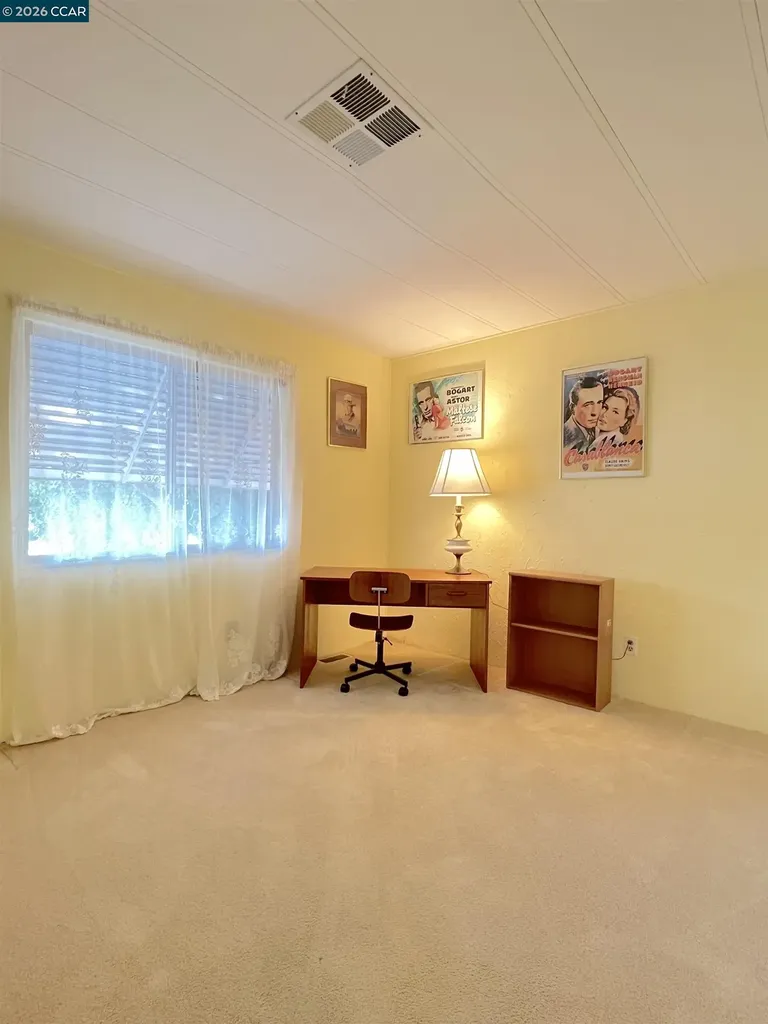 198 Kona Circle Pittsburg CA 94565