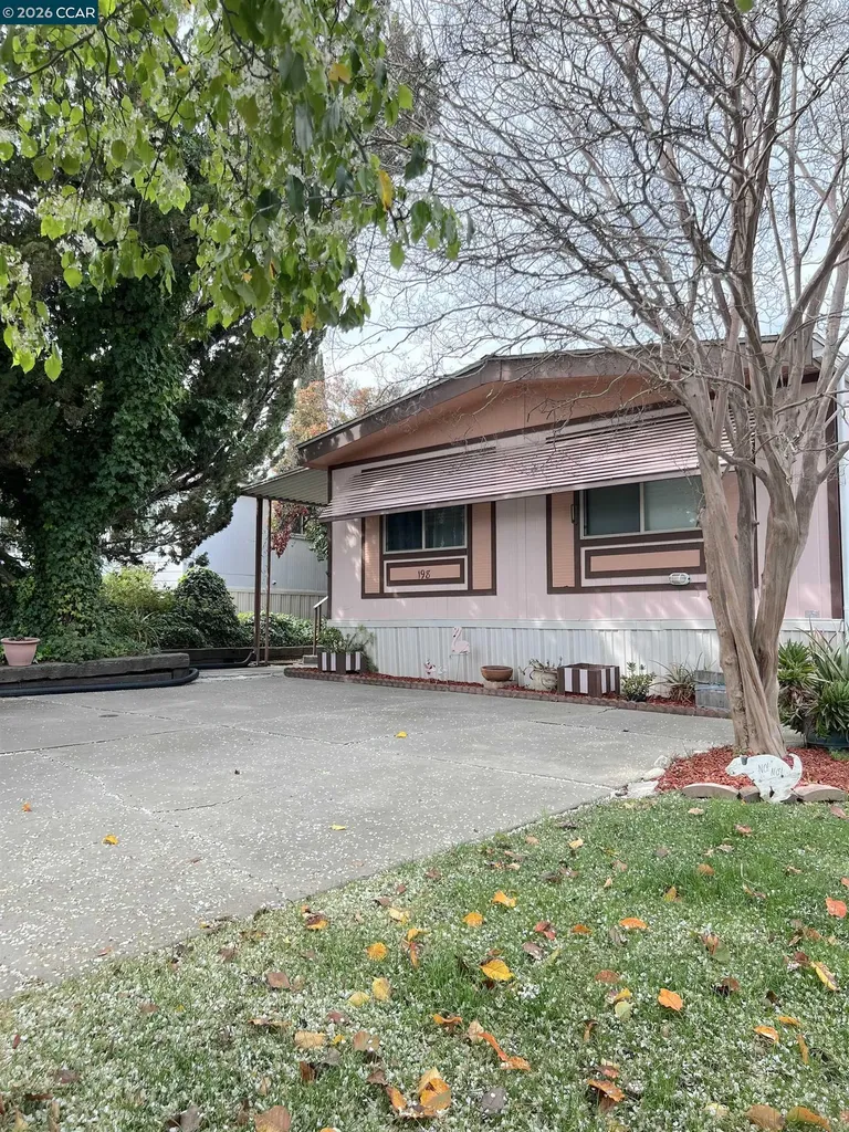 198 Kona Circle Pittsburg CA 94565