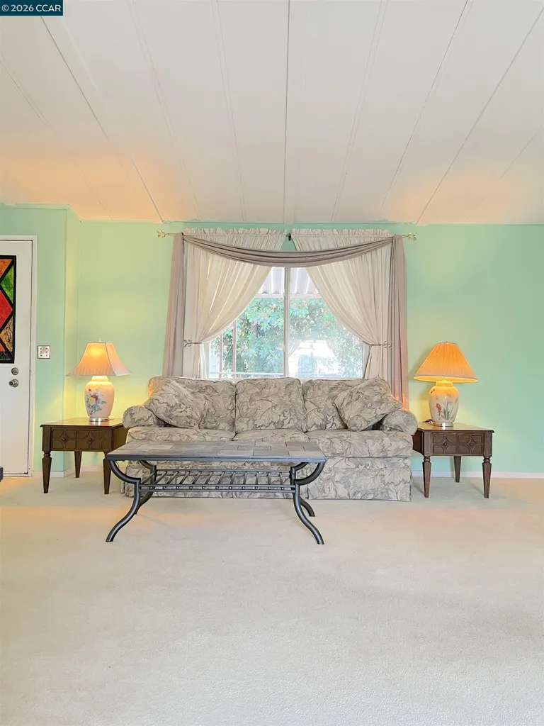 198 Kona Circle Pittsburg CA 94565