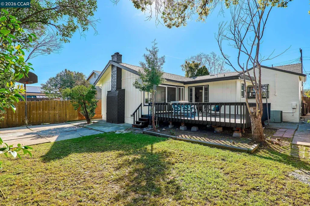 90 Manville Avenue Pittsburg CA 94565
