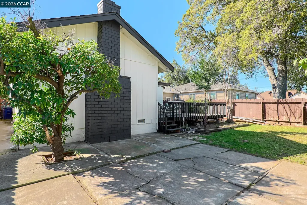 90 Manville Avenue Pittsburg CA 94565